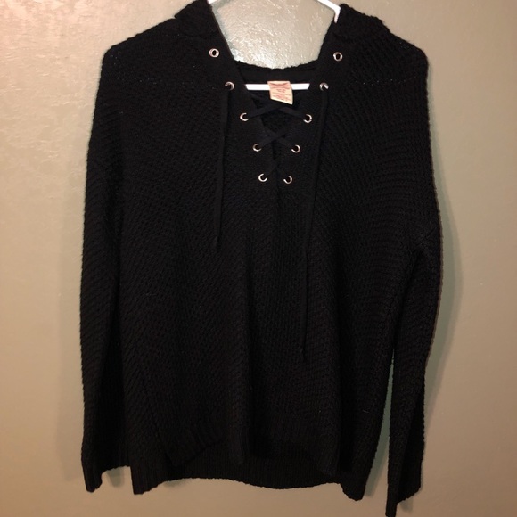Black Sweater - Picture 1 of 1